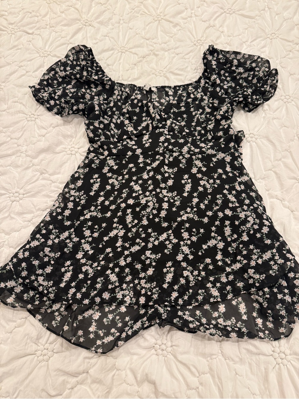 Black Floral Puff-Sleeve Mini Dress